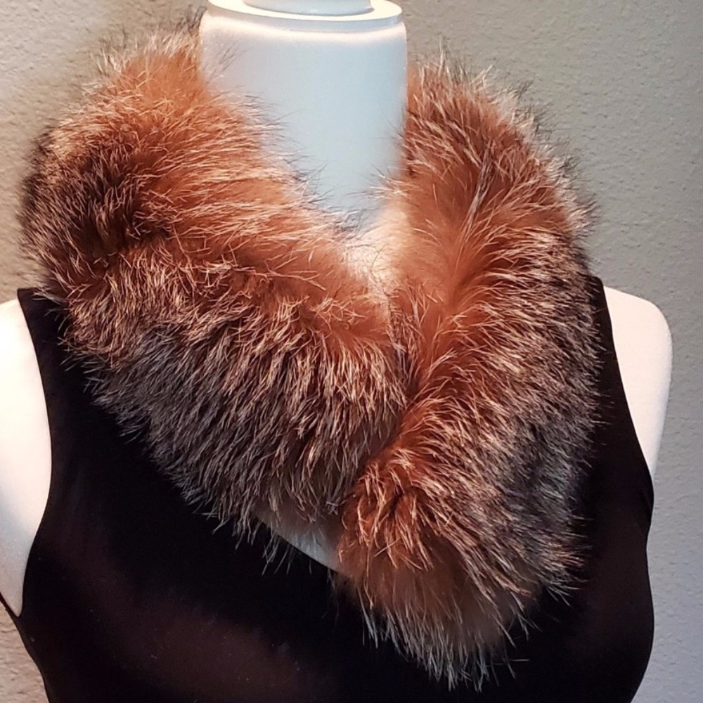 FOX FUR COLLAR